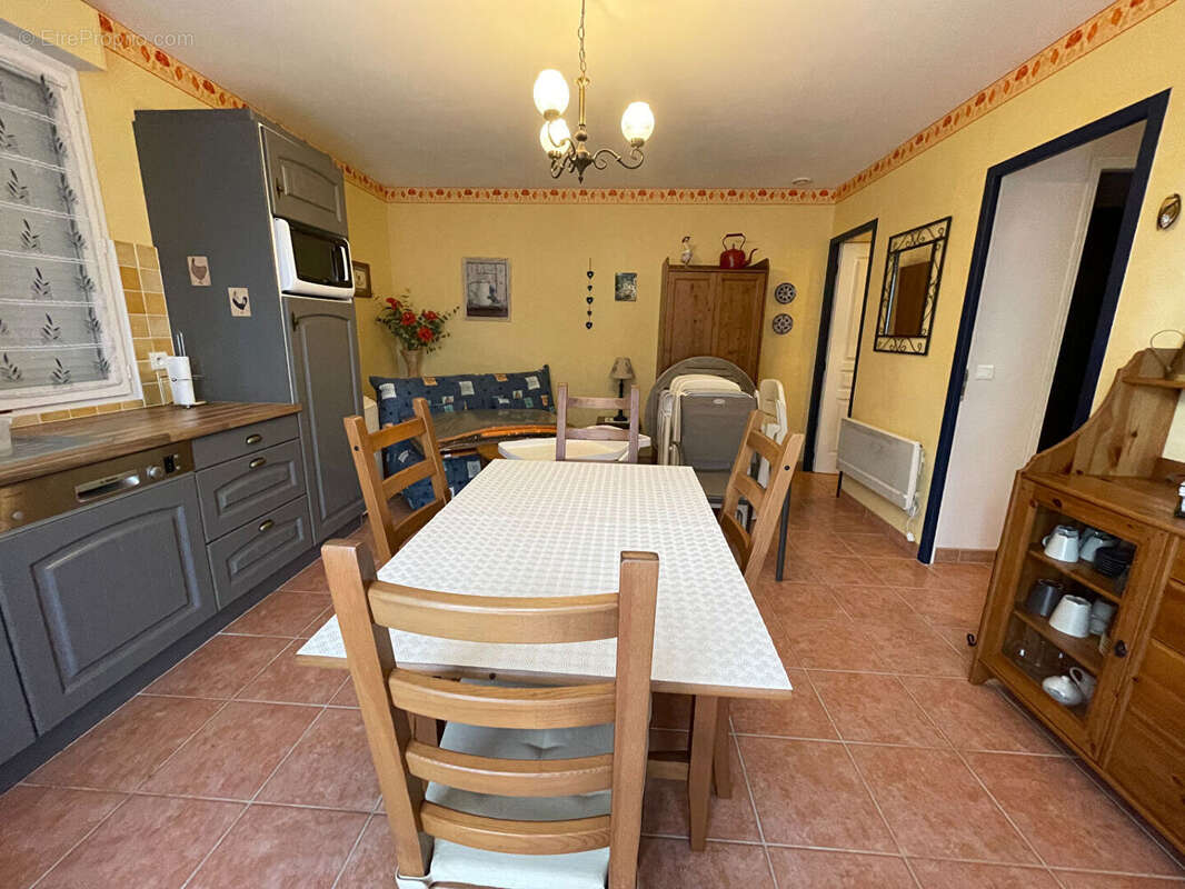 LOT- LUZECH    Superbe propriété, 4 chambres, située dans un grand parc clos avec piscine chauffée. - photo 15