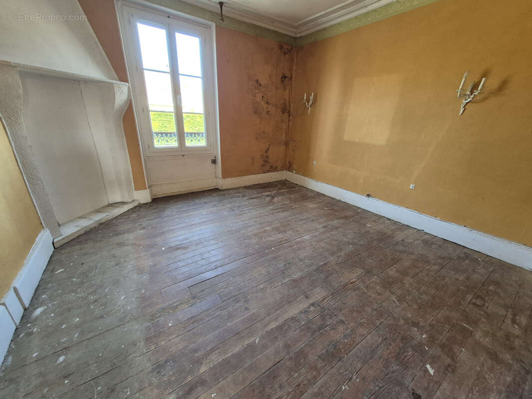 Maison à ROZAY-EN-BRIE