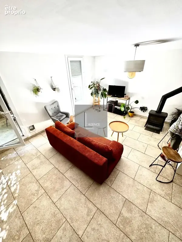 Maison de type 5 avec garage et jardinet - photo 4