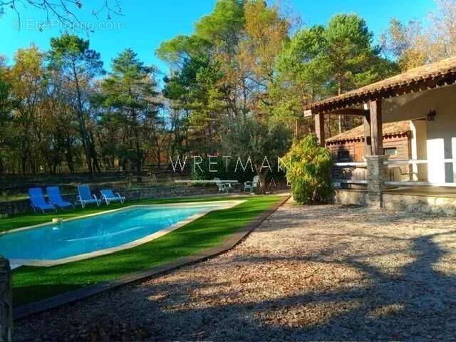 Maison à TOURRETTES