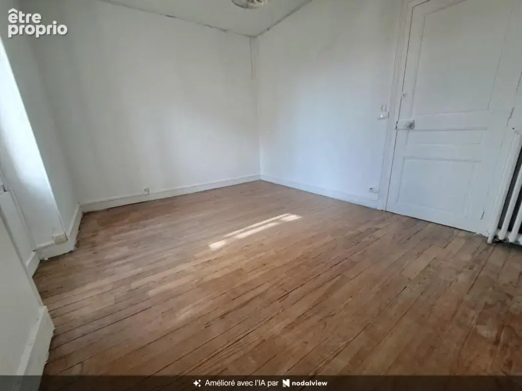 Maison en pierre et dependances + cour - photo 10