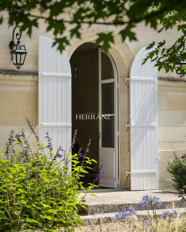 Maison à IZON