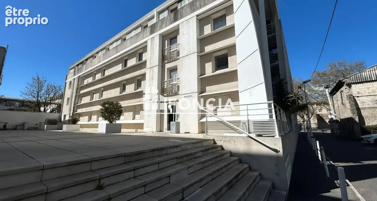Studio, proche Centre Ville d'Avignon dans une résidence sécurisée - photo 3