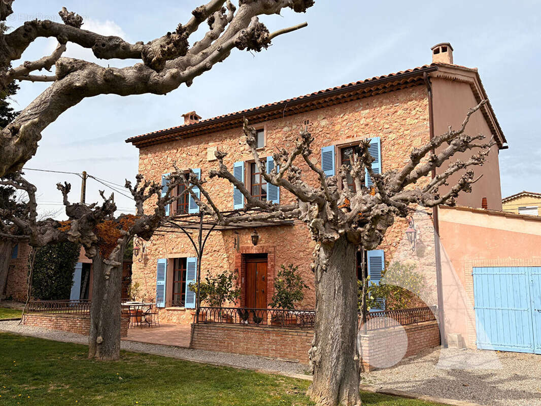 Maison à LE CANNET-DES-MAURES