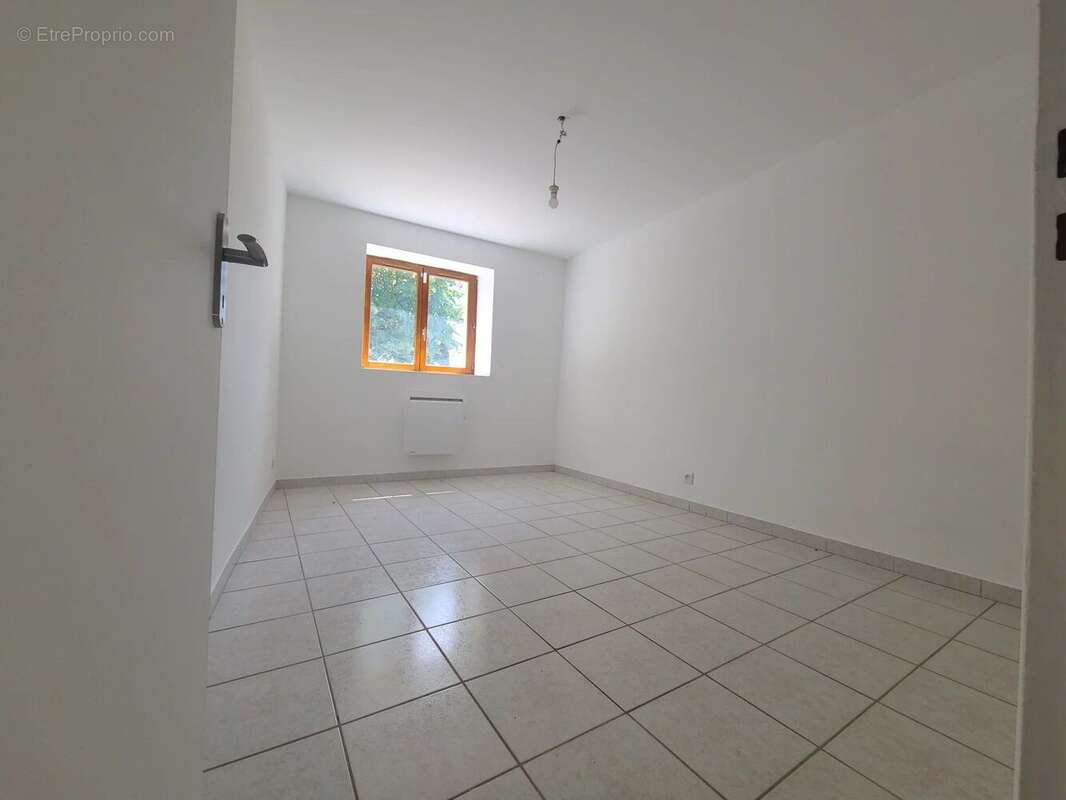 Appartement à SAINT-MARCEL-LES-VALENCE