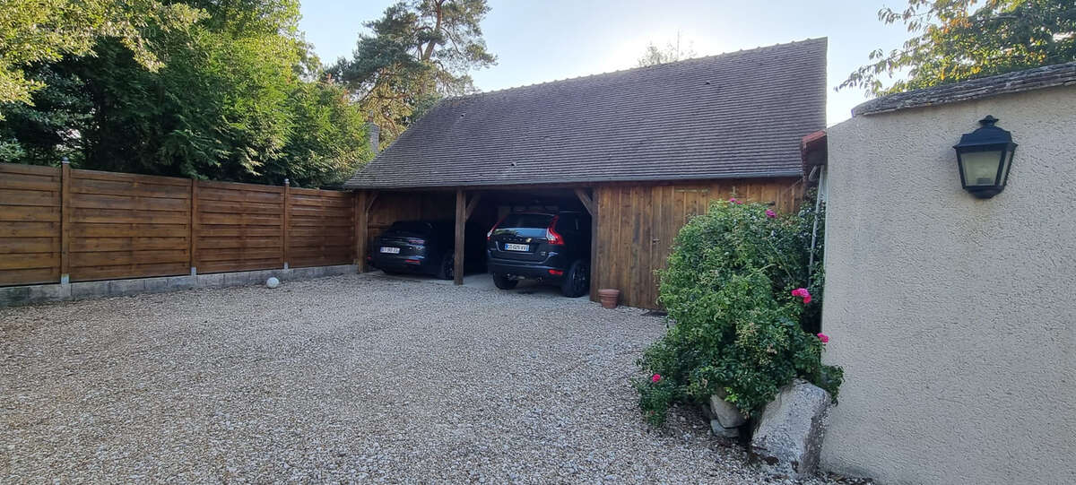 Maison à HOUDAN