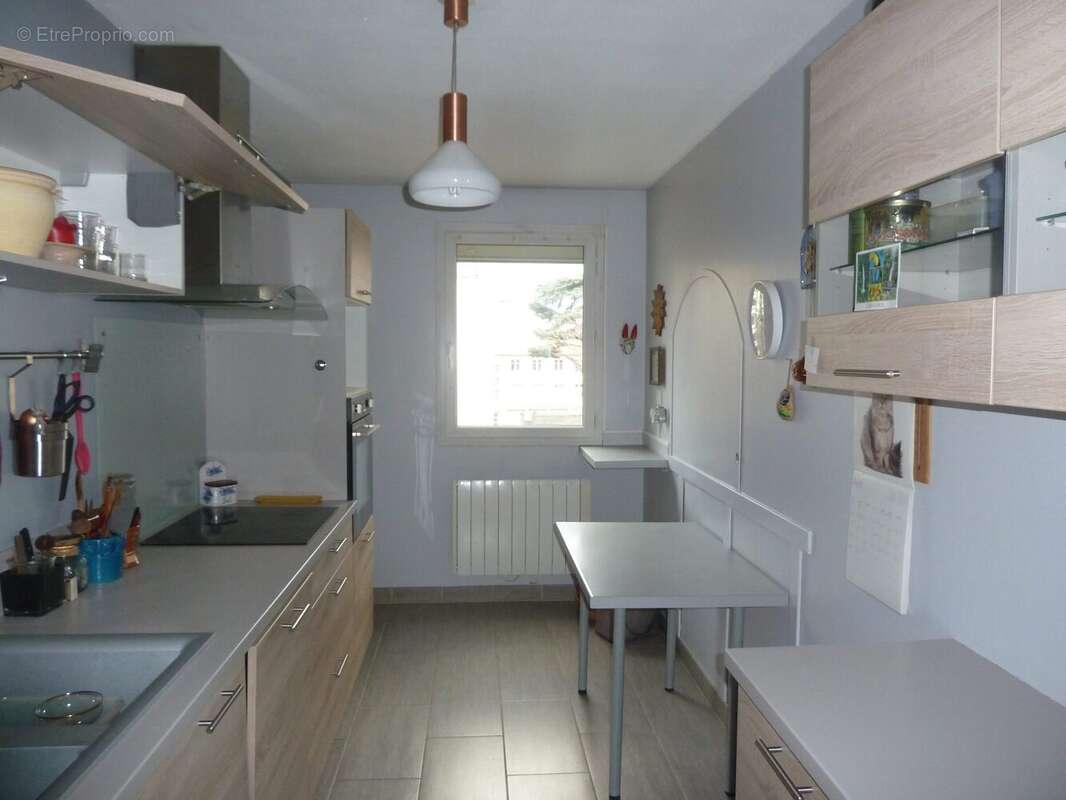 Appartement à LYON-8E