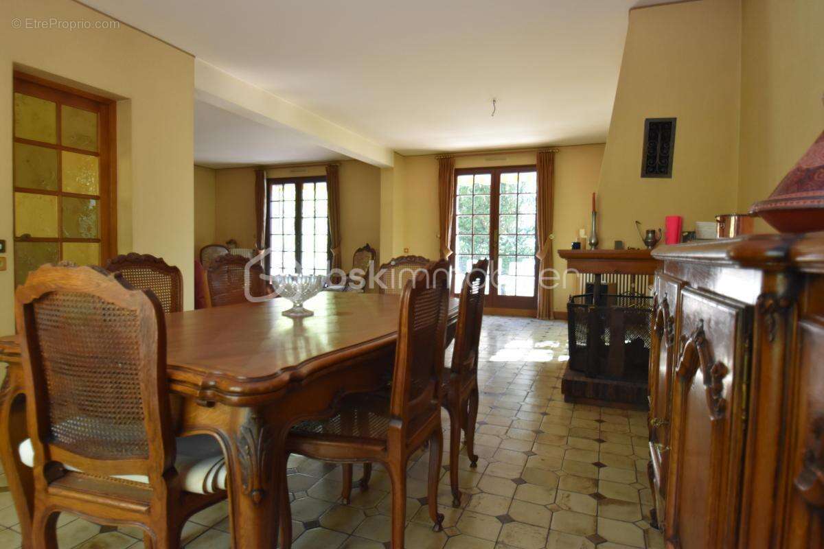 Maison à NOGENT-LE-PHAYE