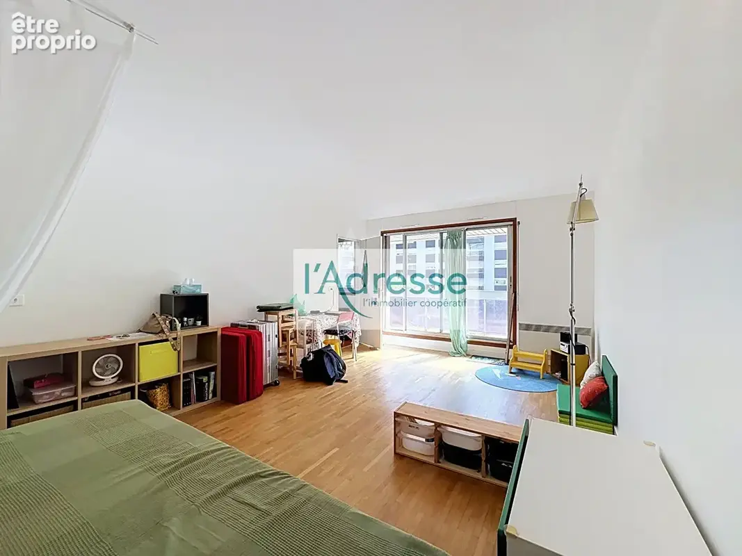 Appartement à PARIS-12E