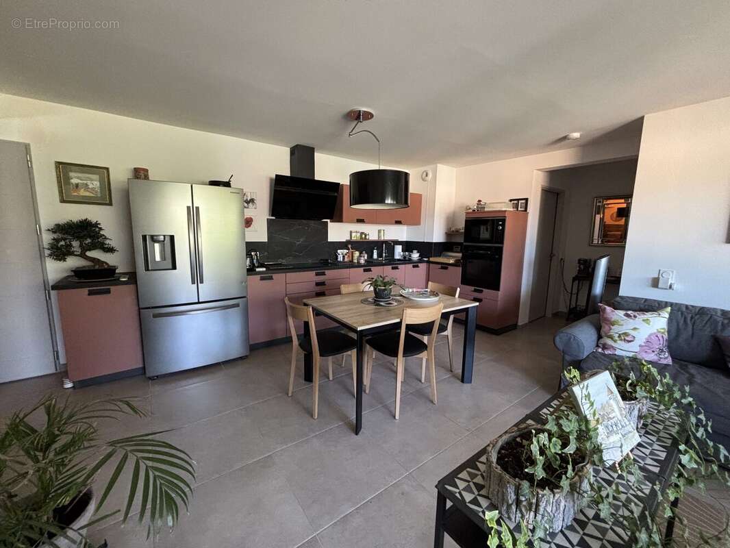 Appartement 73 m² à Die  - photo 2
