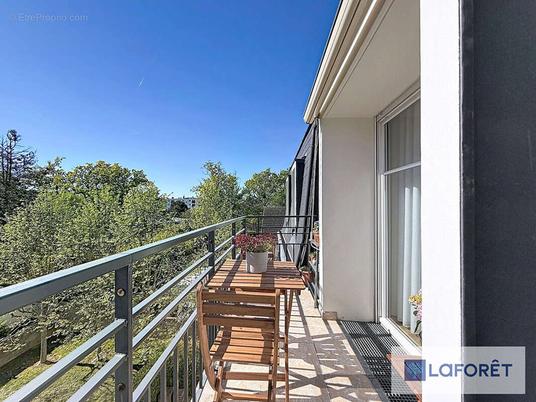 Appartement à LE PLESSIS-TREVISE