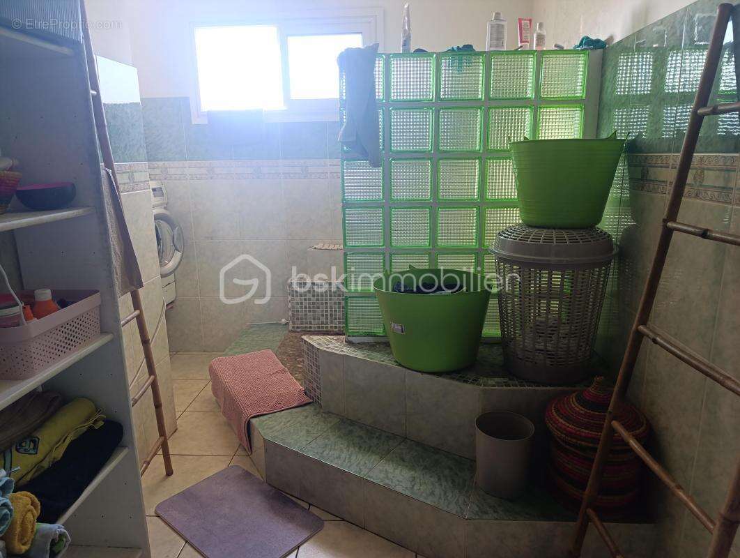 Maison à PETITE-ILE