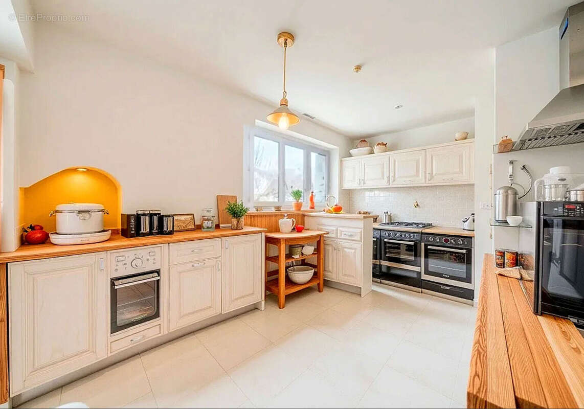 Maison à PONTAULT-COMBAULT