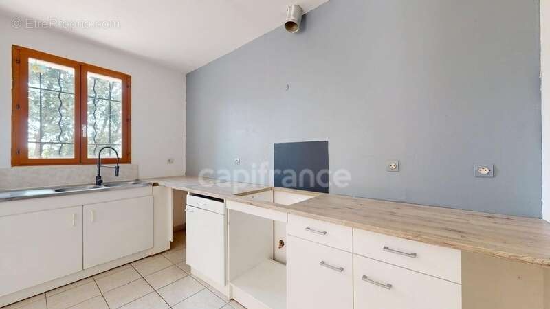Maison à vendre 4 pièces  (83) - photo 4