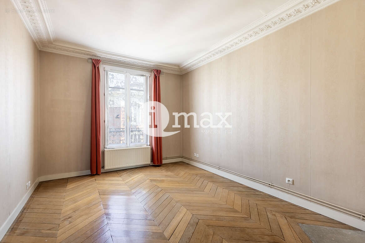 Appartement à LEVALLOIS-PERRET