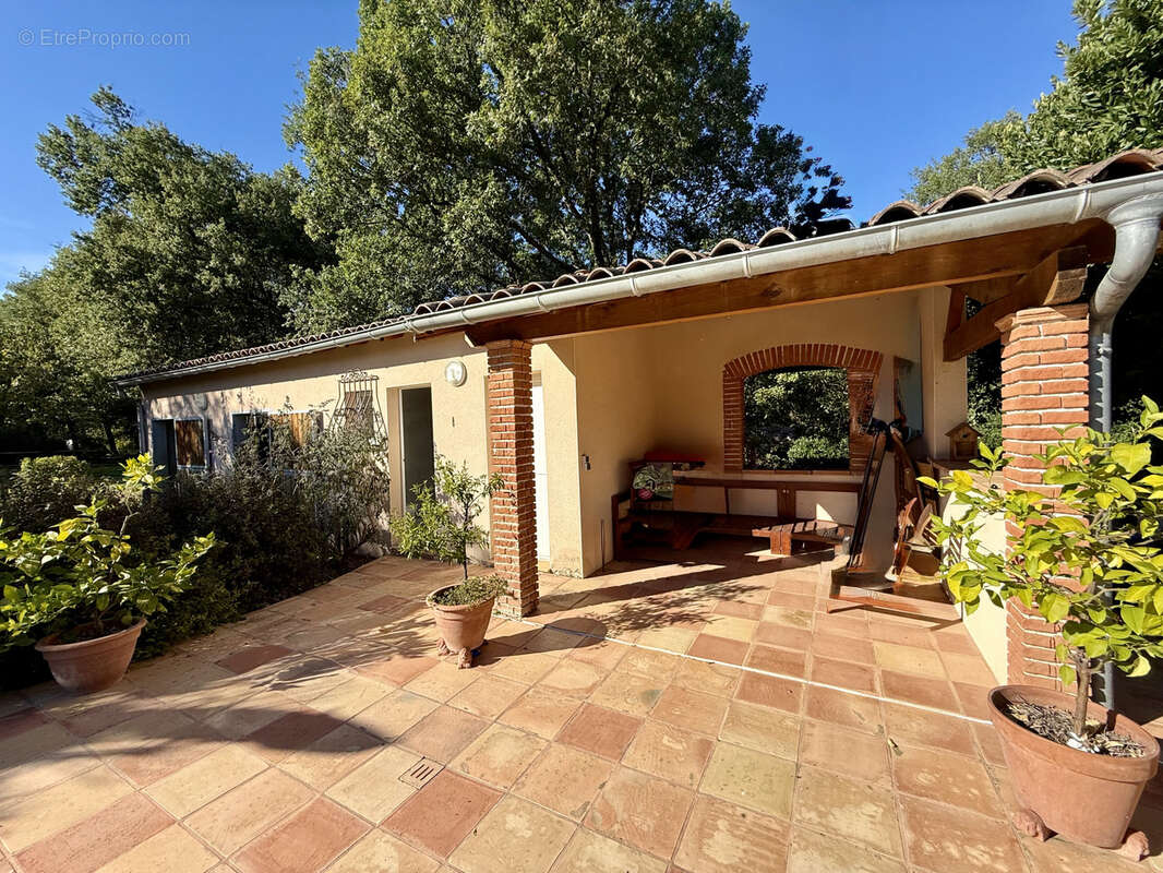 Maison à MONDONVILLE