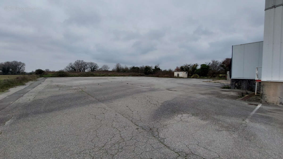 Commerce à POITIERS