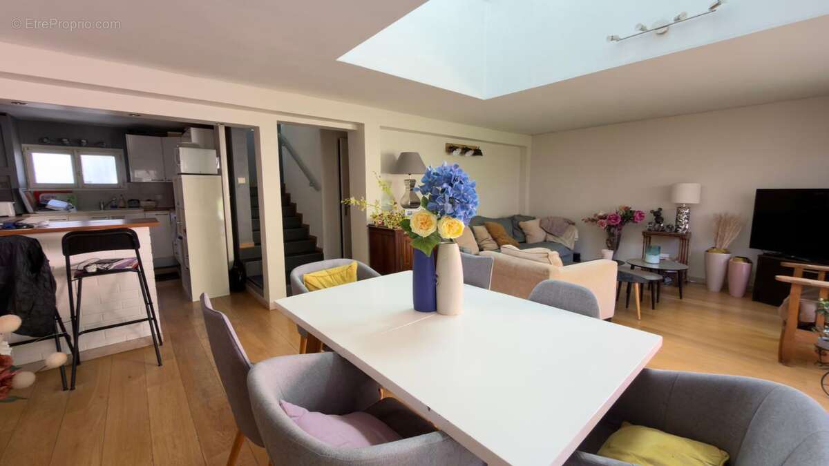 Maison à LE PERREUX-SUR-MARNE