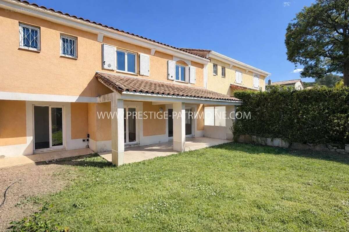 Maison à CANNES