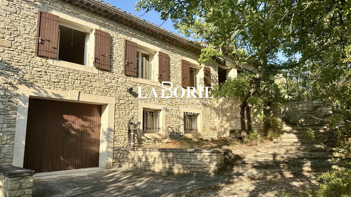 Maison à GORDES