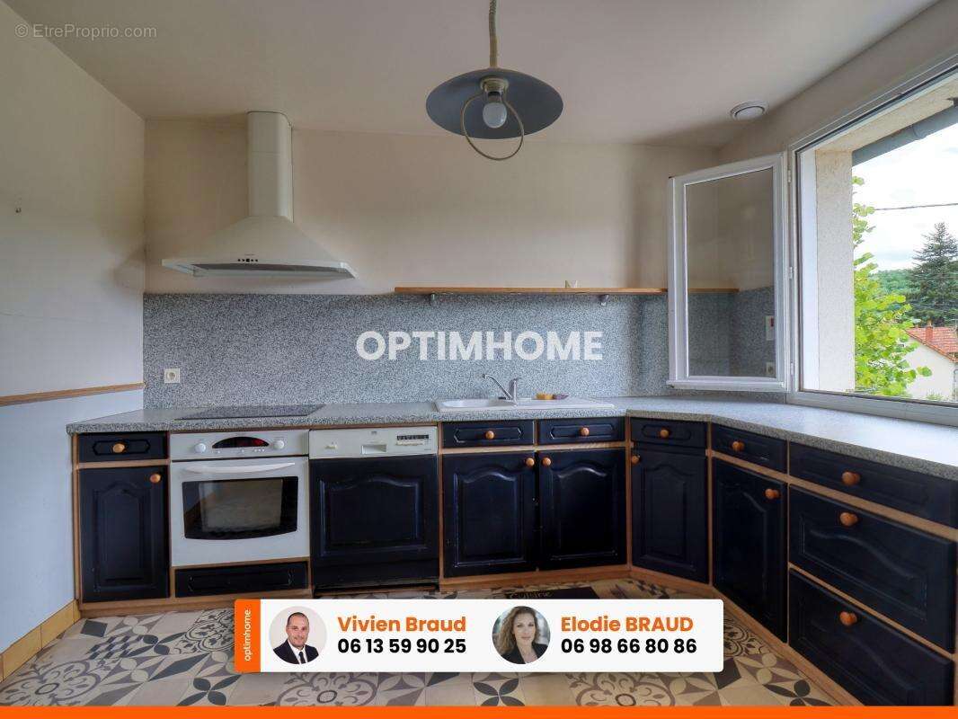 À vendre – Maison familiale de 140 m² – 4 chambres – Ydes (Nord Cantal 15) - photo 8