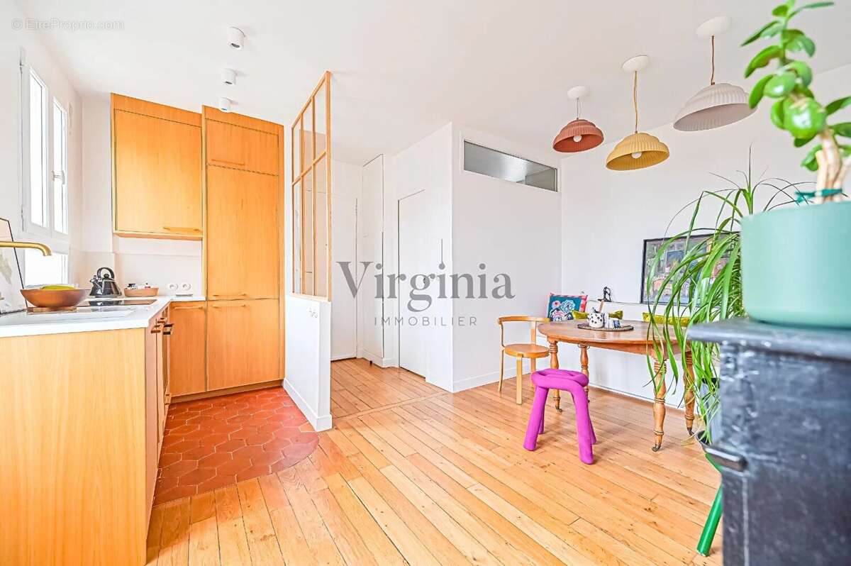 Appartement à CHARENTON-LE-PONT