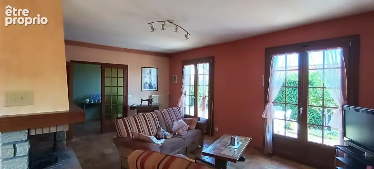 Maison à vendre 6 pièces ISSOIRE (63) - photo 6