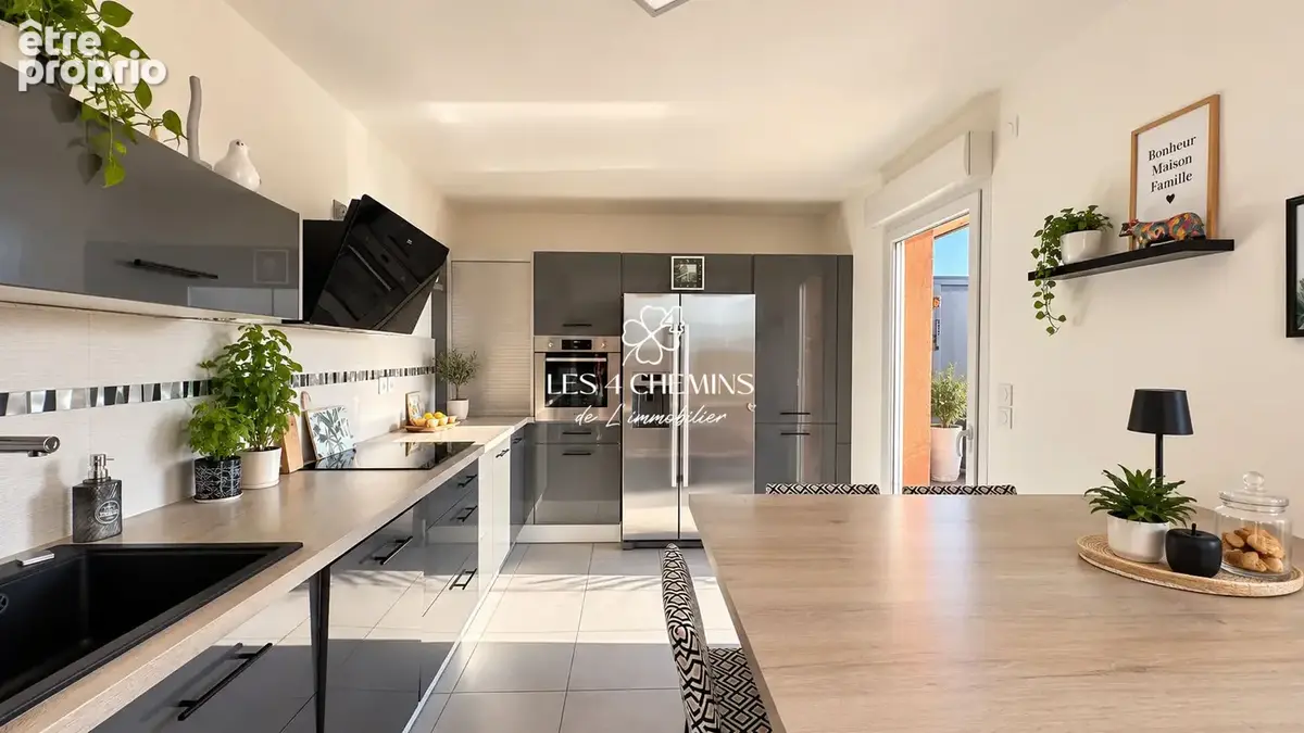Appartement 4 pièces d'env.100 m2 avec terrasse et double Box - photo 4
