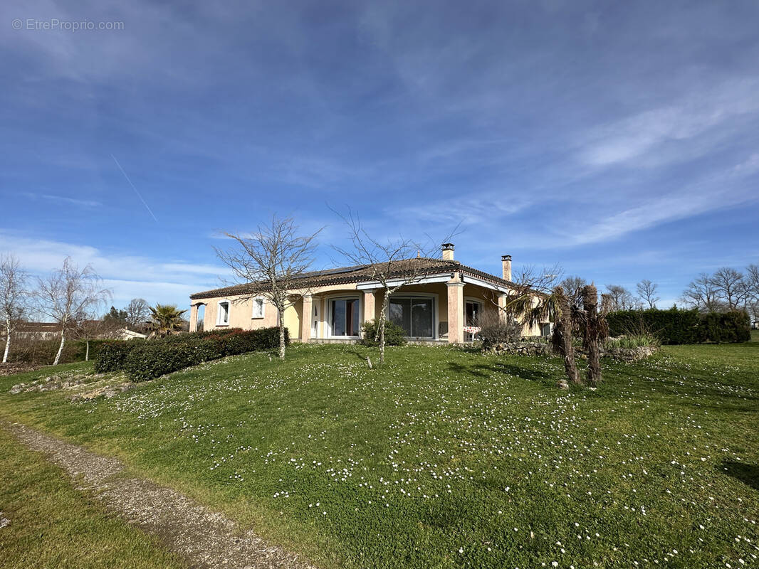 Maison à SAINT-AULAYE