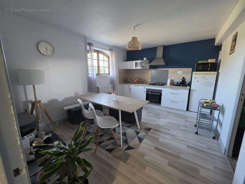 Maison à VILLOSANGES