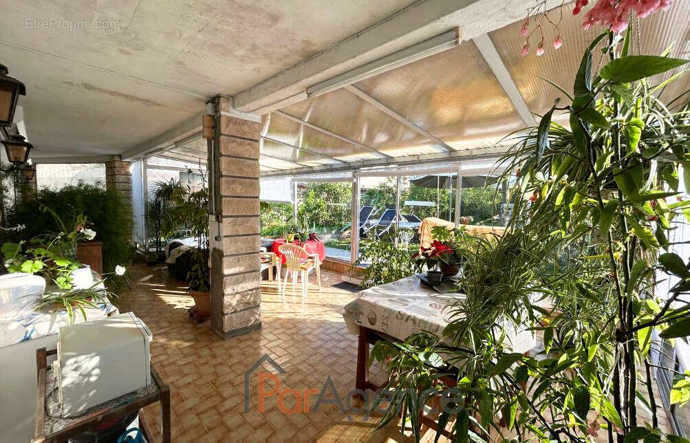 Maison à SAINT-JUST-LUZAC