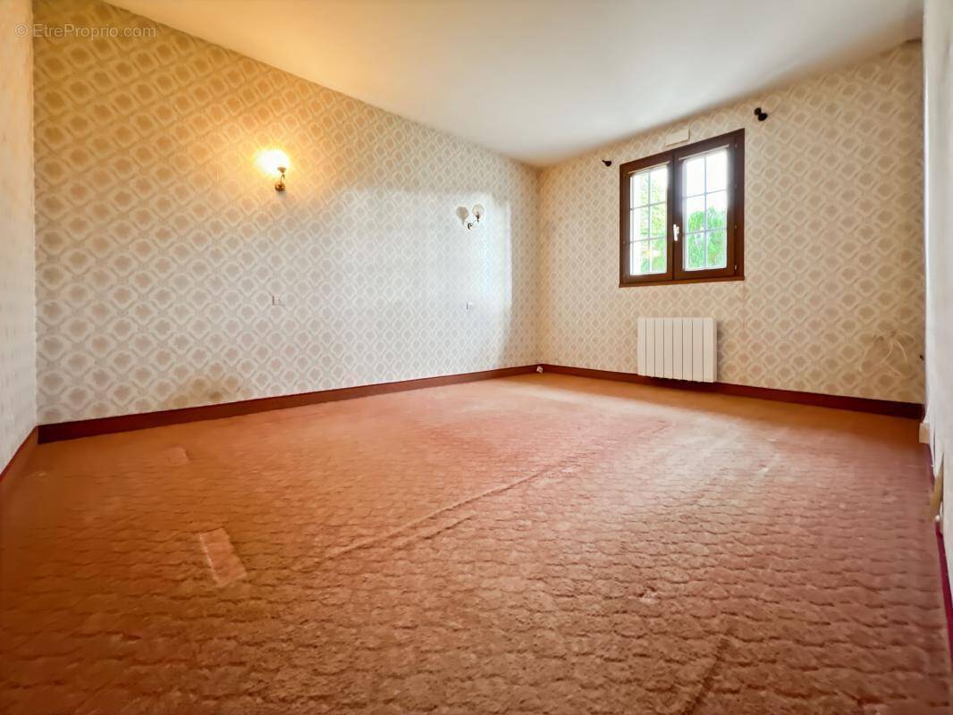 Maison à LA FERTE-SAINT-CYR