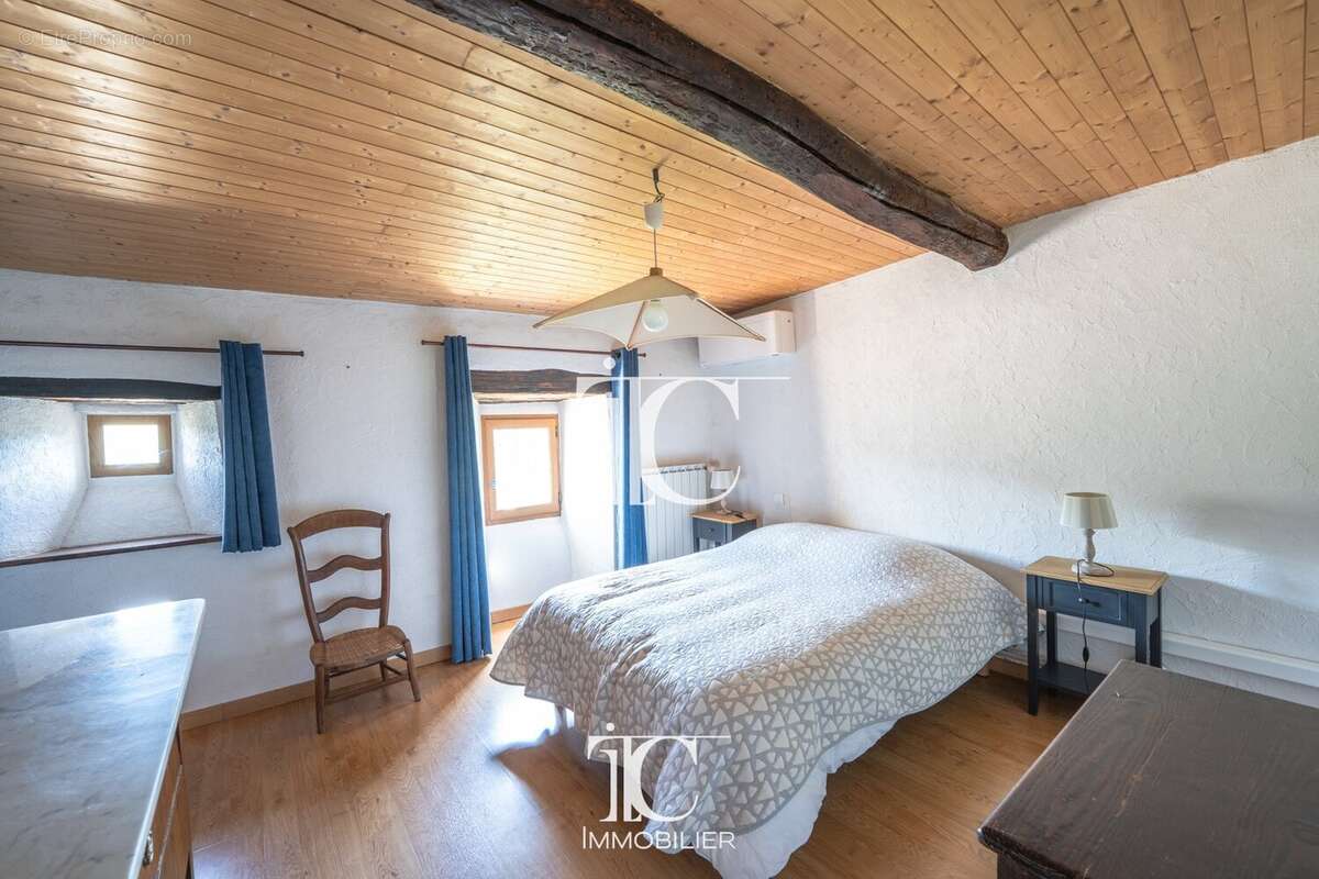 Mas ancien du xviiieme siècle 108m² habitables 4 chambres terrain de 3 173 m² piscine - photo 35