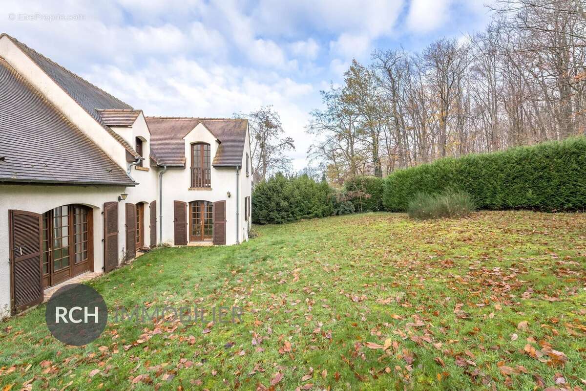 Maison à MONTFORT-L&#039;AMAURY