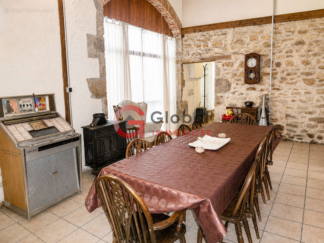 Maison en pierre   233 m2   Terrain clos 600 m2   Mainsat (23700) - photo 3