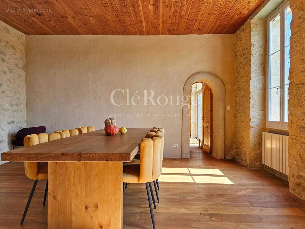 Maison à SAUVETERRE-DE-GUYENNE