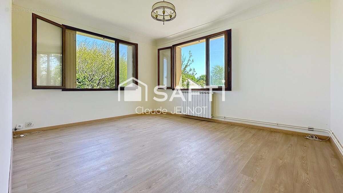 Maison 120 m² à Ambares-Et-Lagrave  - photo 7