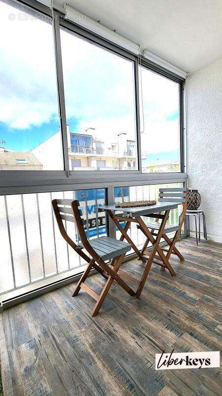 Appartement à MAUGUIO