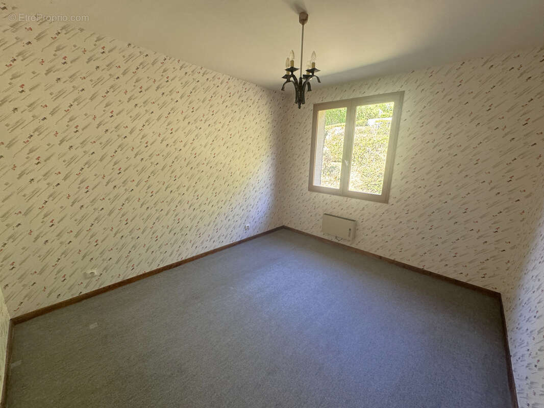 Maison traditionnelle de plain-pied avec sous-sol total à 5 min d'Anet - photo 11