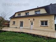 Maison à MENNEVAL