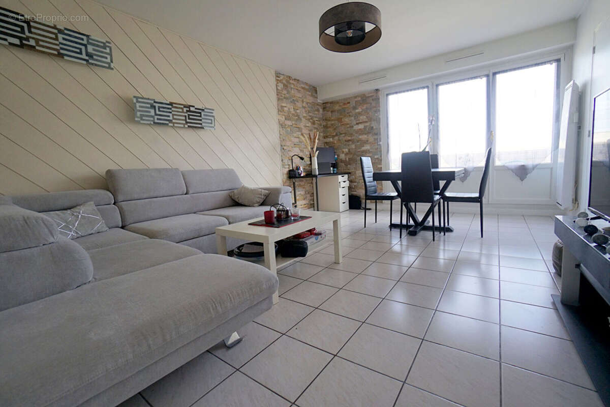 Appartement à AUBERGENVILLE