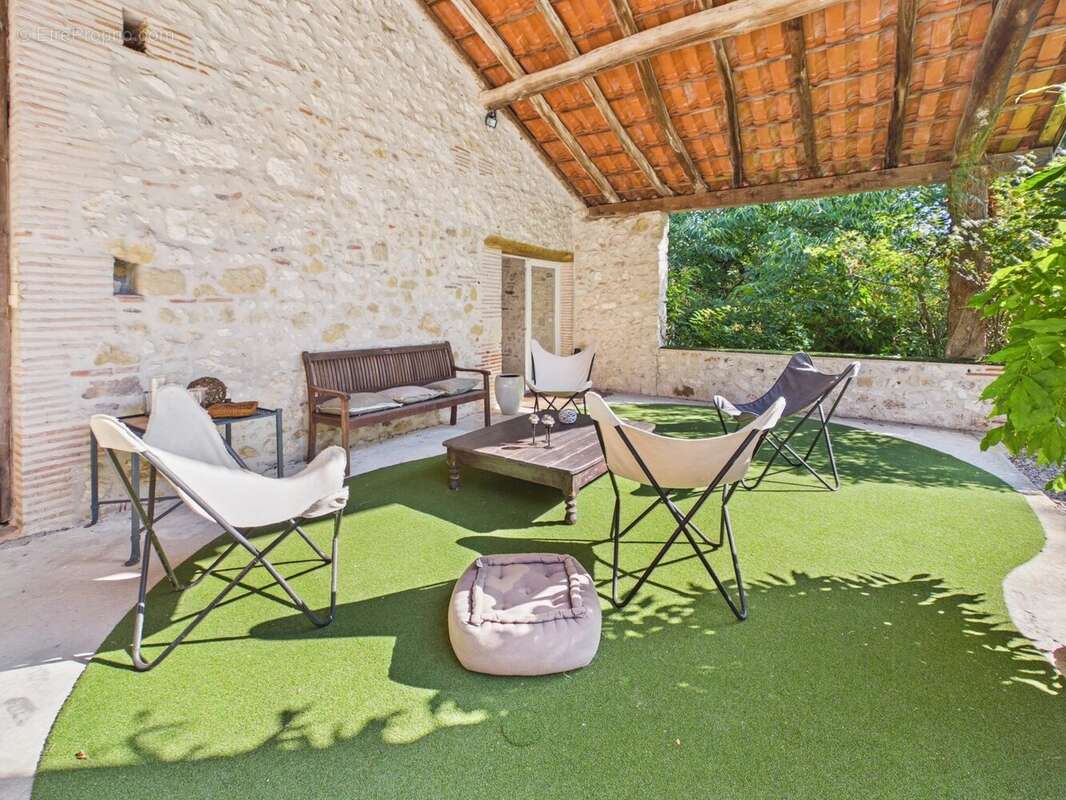 Belle propriété avec piscine et grange aménagée - photo 15