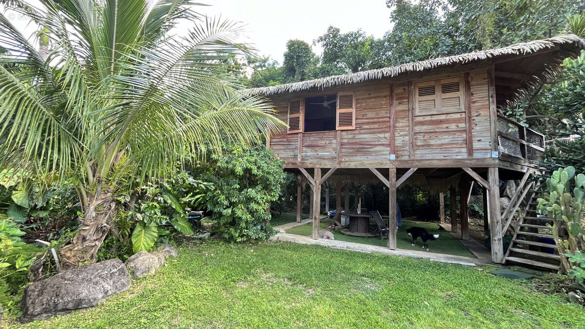 Maison à POINTE-NOIRE