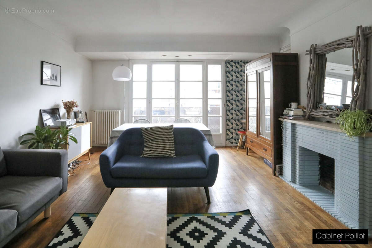 Appartement à PARIS-18E
