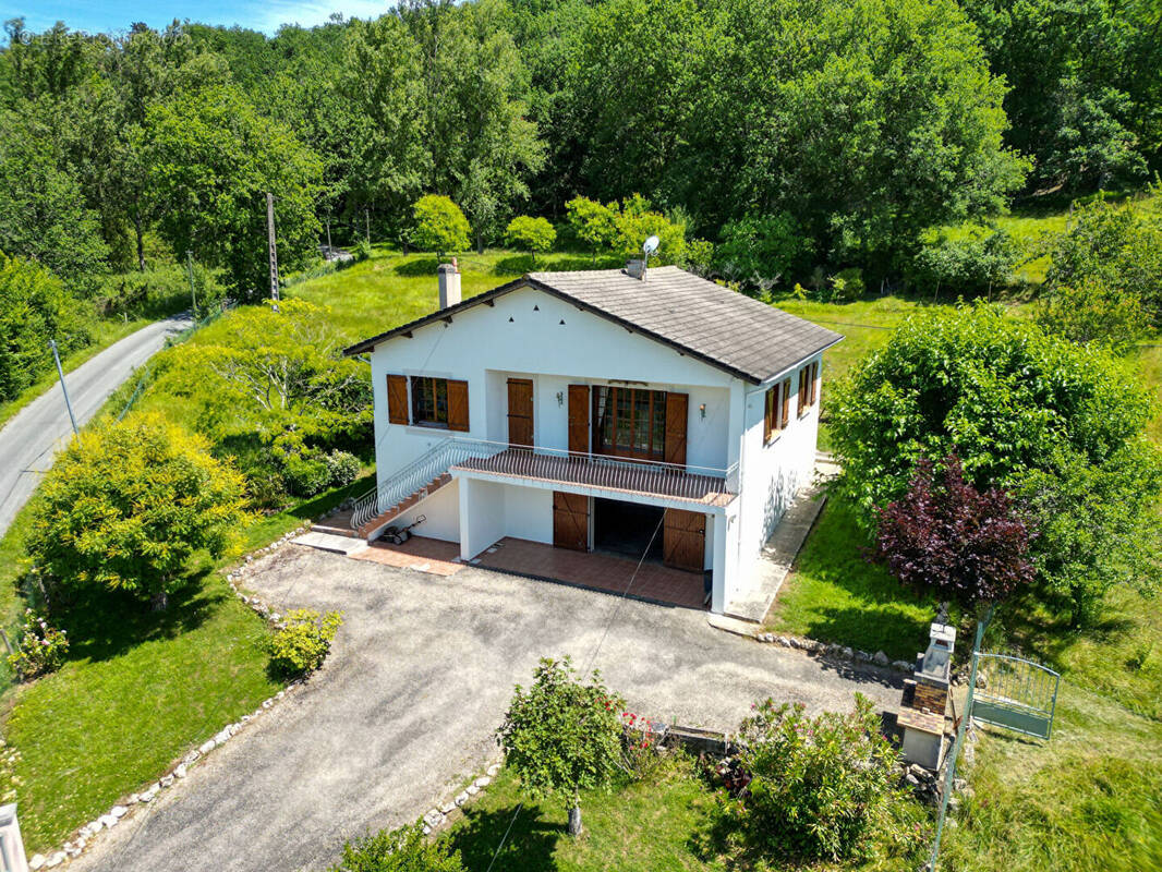 Maison à SAUVAGNAS