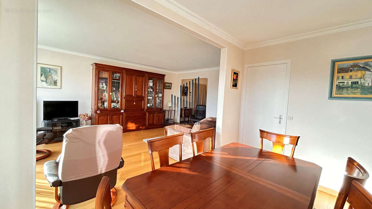 Appartement à RUEIL-MALMAISON