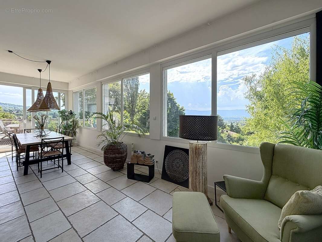 Propriété 7 pièces d'exception 380m2 avec terrain à construire 1000M2 sur les hauteurs de Collonges-sous-Salève – Calme, Vue Jur - photo 8