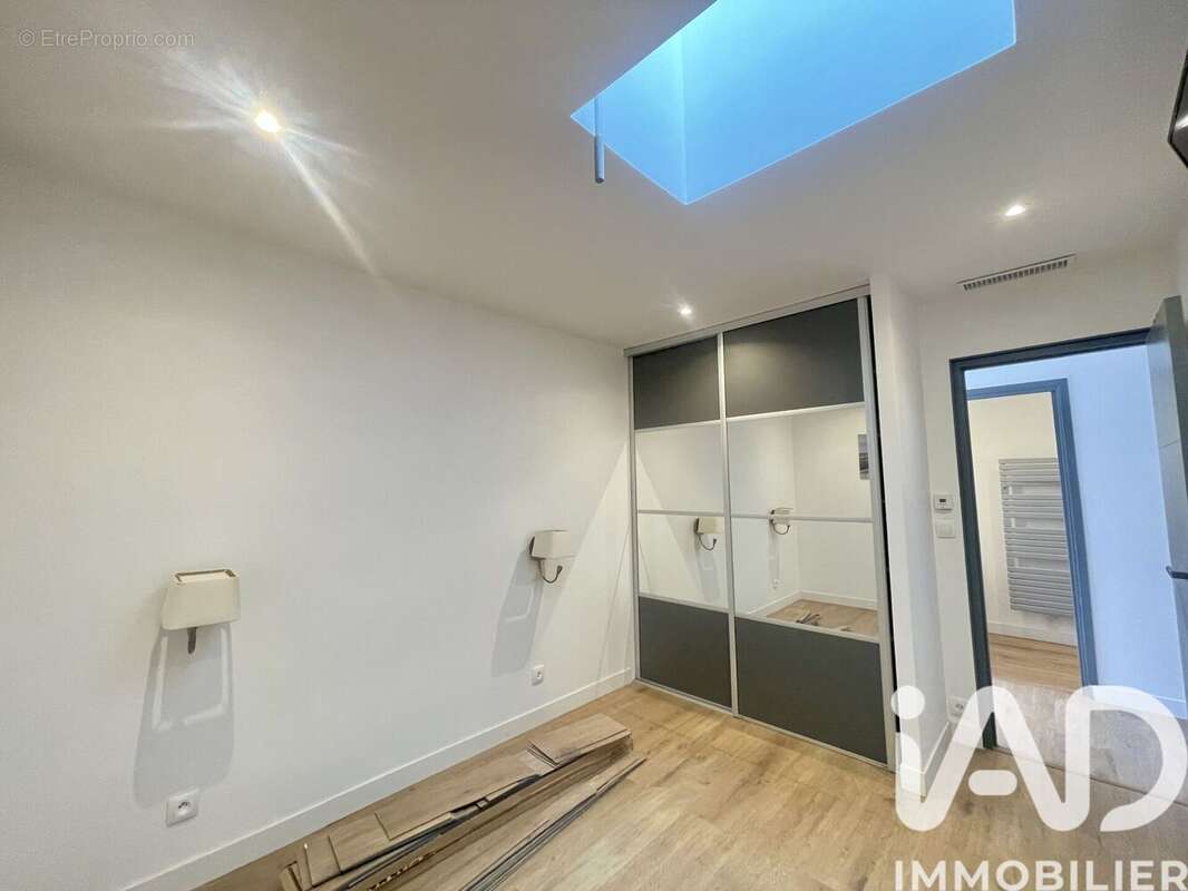 Maison 84 m² à La Londe-Les-Maures  - photo 5