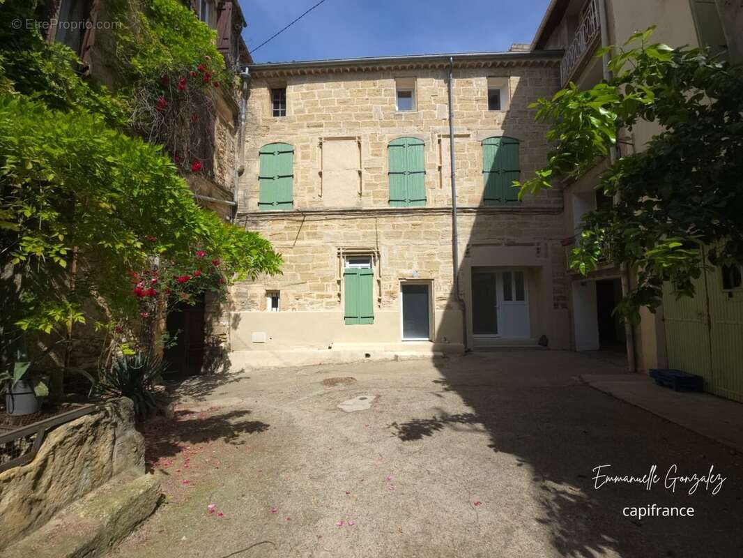 Maison de caractère entièrement rénovée 200m² avec 5 chambres ROUJAN (34) - photo 25