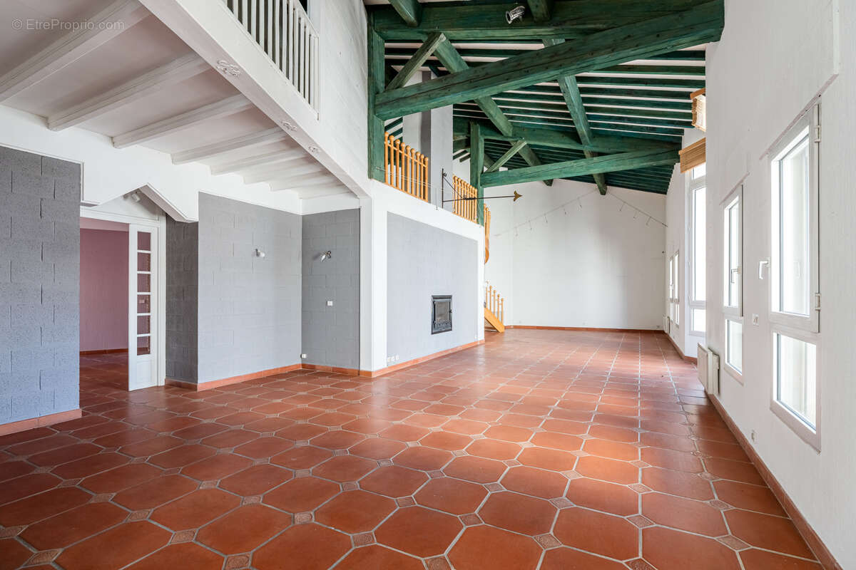 Appartement à AUBAGNE